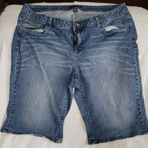 Tommy Hilfiger long denim shorts women's 18